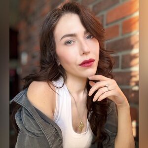 Meet your Posher, Françoise!